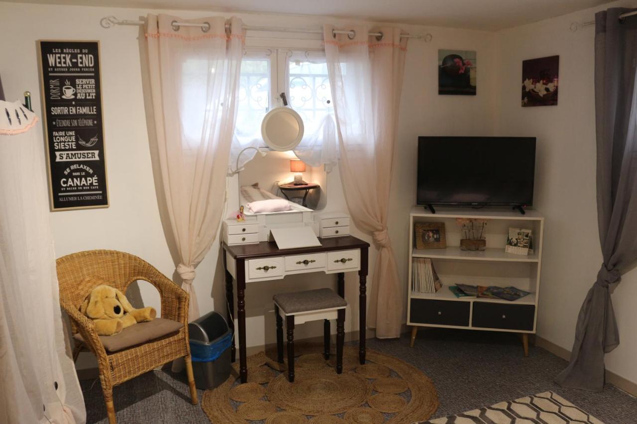 Bed and Breakfast Chez Delphine Amboise Exterior foto
